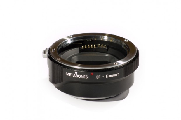 Smart-Adapter für Canon-Objektive an Sony-NEX-Kameras (Bild: Conurus/Metabones)
